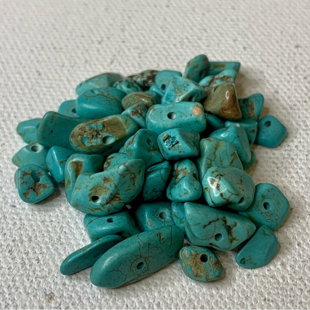 Natural Turquoise Chip Nugget Bead Lot 16g 5mm-25mm Mixed Matrix Teal Drilled - Picture 3 of 11